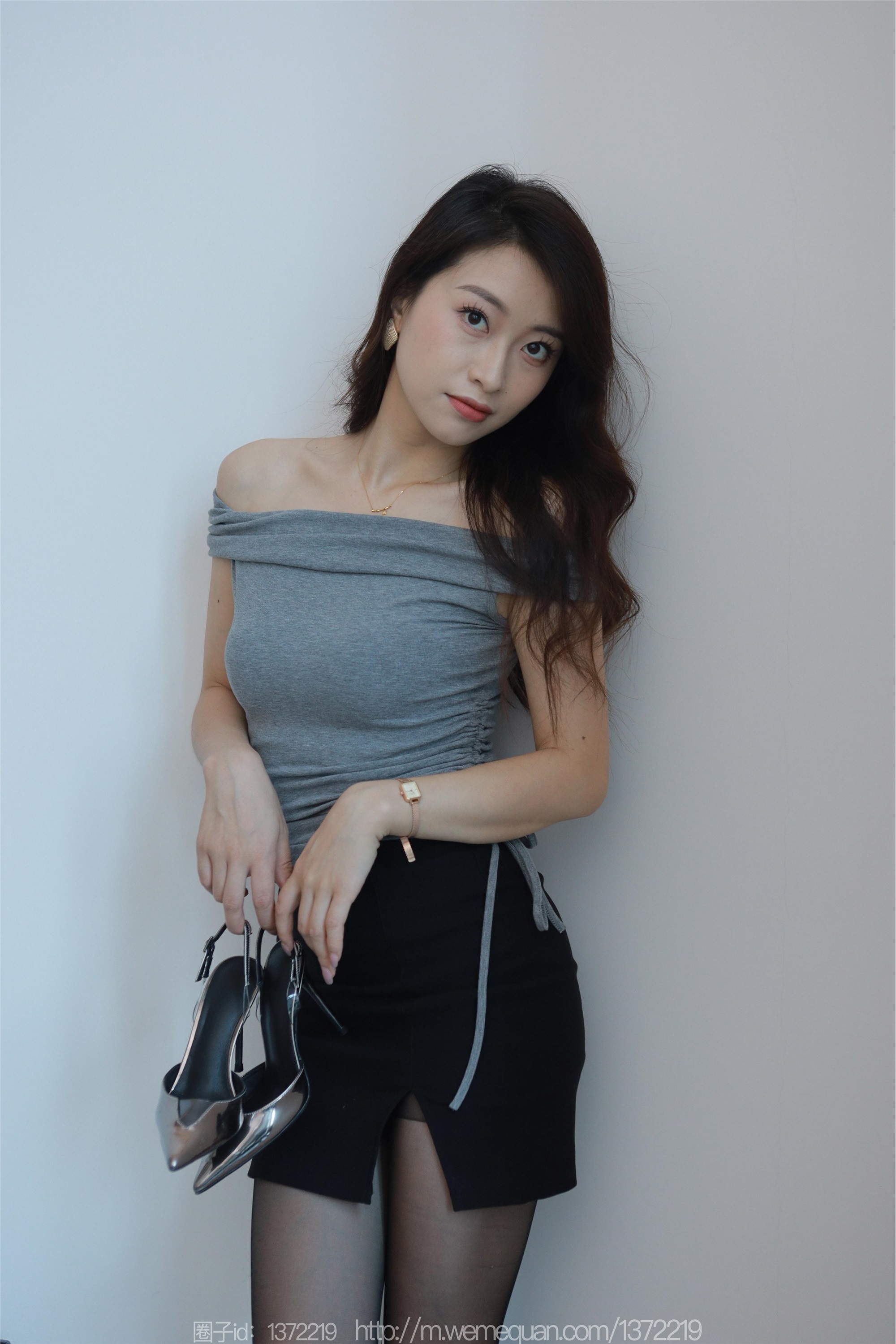 IESS异思趣向  2023.07.31 丝享家 1494 小婕《紧身的包臀裙》